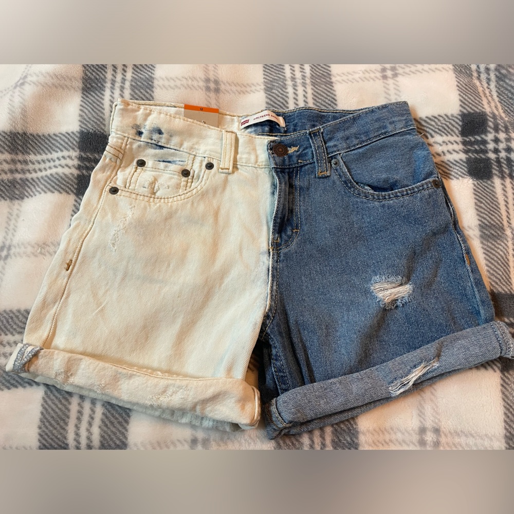 Levi’s Girls Distressed Tie Dye Denim Short